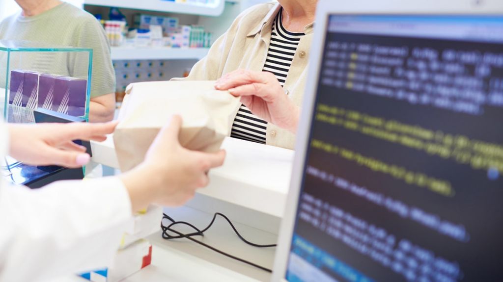  Buscan crear protocolo para despachar medicamentos de mantenimiento en caso de un terremoto 