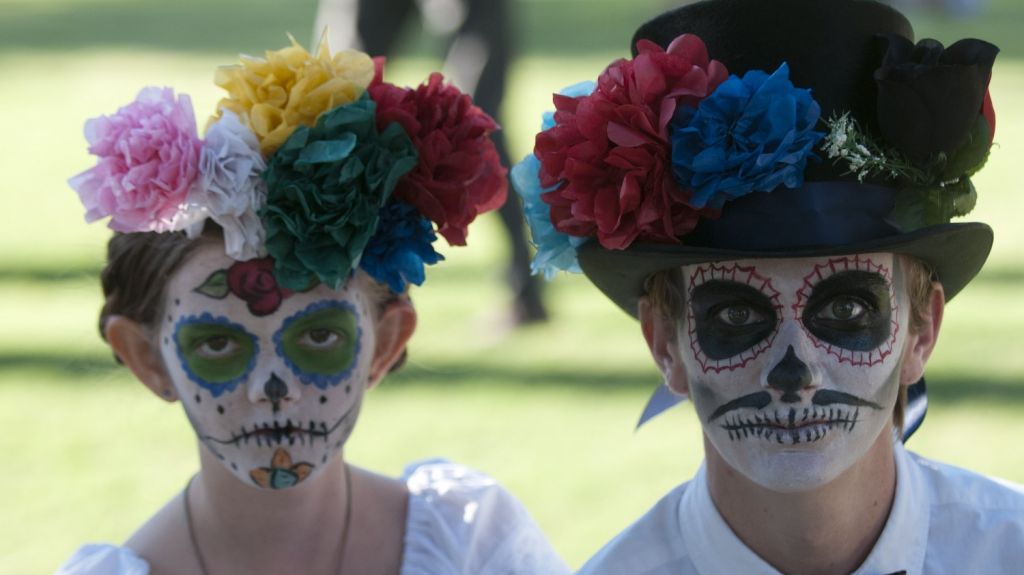  Nueva York acoge festival creativo para unir a la gente en torno a la muerte 