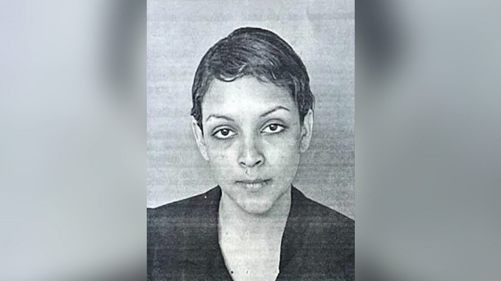  Dej&oacute; a su pareja a pie en un motel y le rob&oacute; el carro 