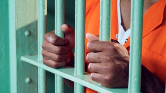 Absuelto en EE.UU. un hombre encarcelado hace 34 aÃ±os por asesinato: ''No me lo creo''