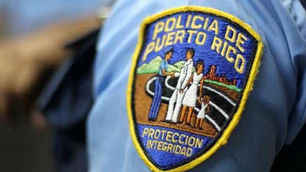  Pareja deja a menores solos en un veh&iacute;culo en Bayam&oacute;n mientras realizaban compras en farmacia 