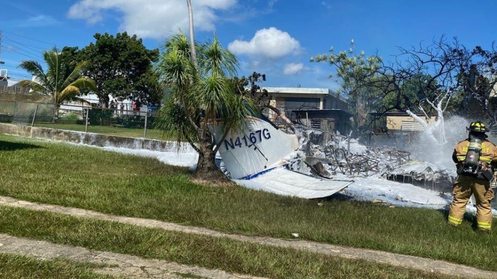  VIDEO: Muere piloto al estrellarse avioneta en Aguadilla 
