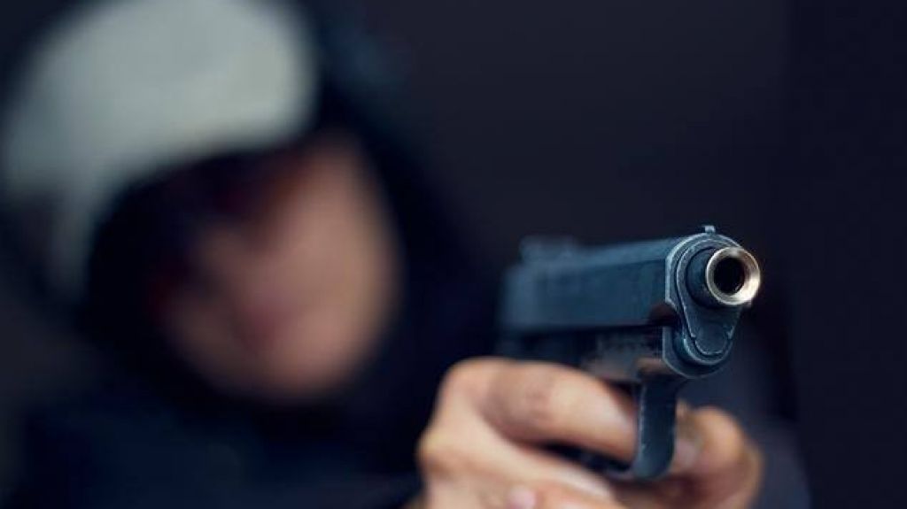  Roban el instrumento musical a un sujeto en la Avenida Universidad 