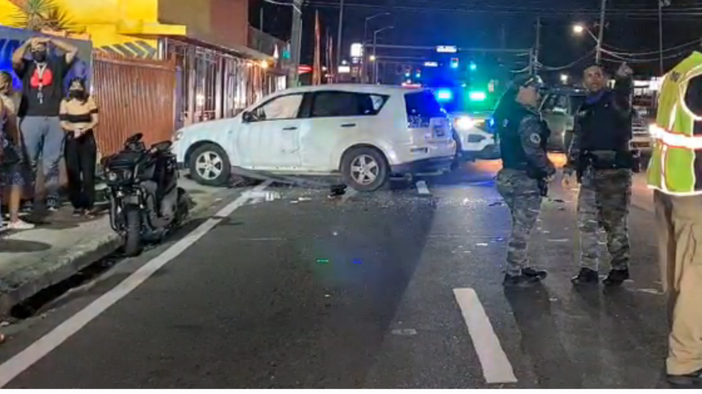  Video: Ahora se reporta accidente con motora en Bayam&oacute;n 