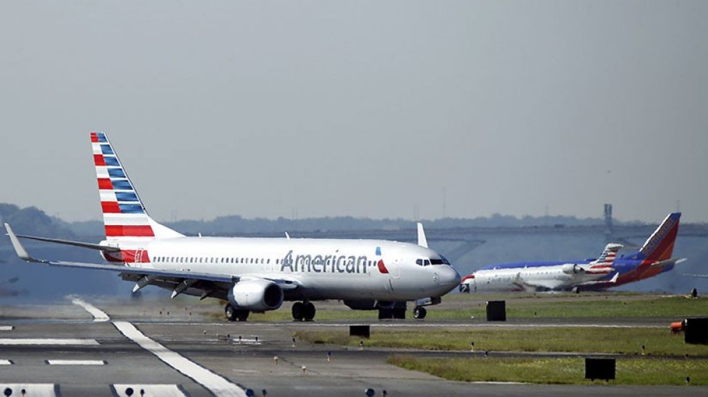 Miles de vuelos de American Airlines podrÃ­an quedarse sin piloto en Navidad por un fallo informÃ¡tico