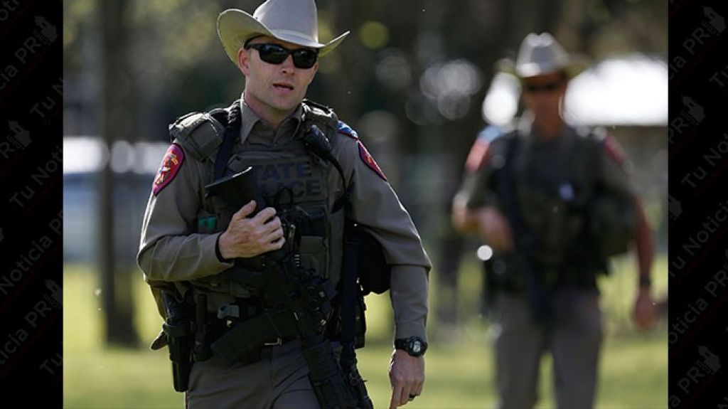  Detienen a mujer en Texas tras prender fuego al coche con sus hijas dentro 