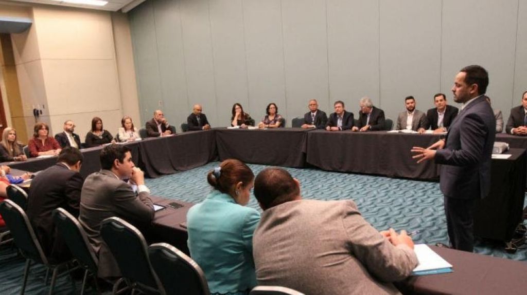 Secretario de CorrecciÃ³n planea nuevas estrategias educativas de nivel superior en beneficio de los confinados