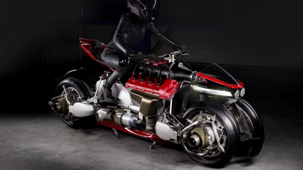  Video: Anuncian la producción de la primera moto voladora de la historia 