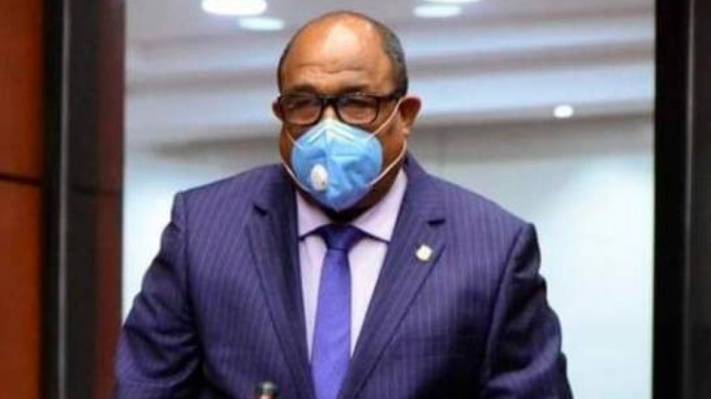  Poder Ejecutivo asciende oficial de la policía, agredido de palabras por un senador tras negarse a liberar a una persona allegada 