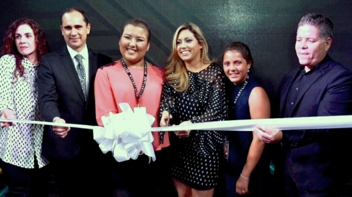 Primera dama cumple el deseo de dos jÃ³venes que soÃ±aban con modelar en San Juan Moda