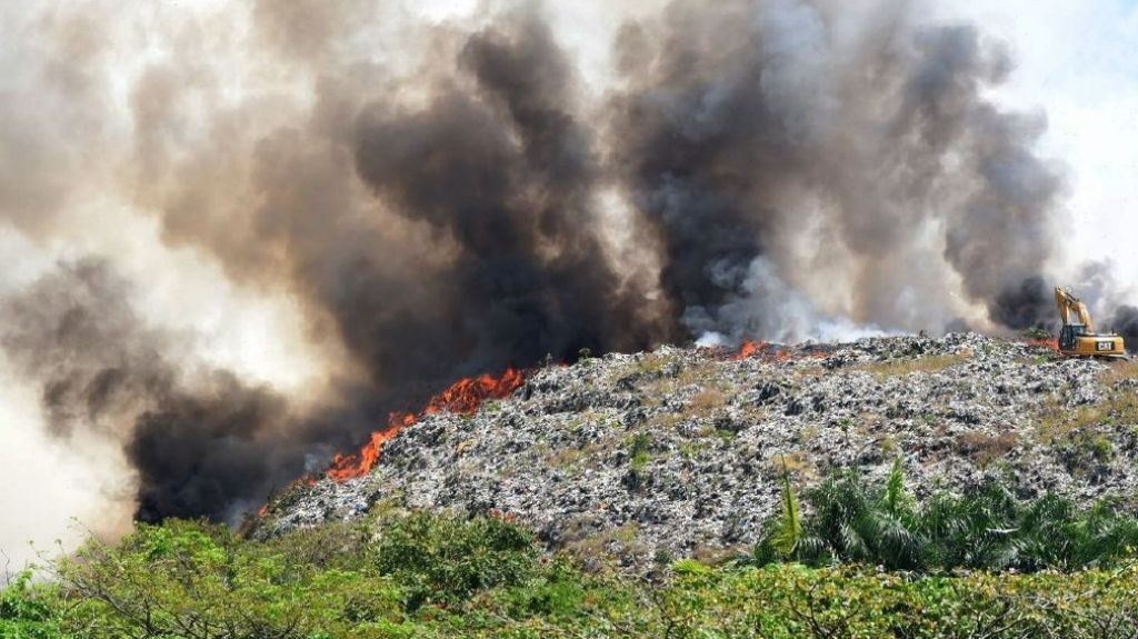  Humo de Duquesa afecta a residentes del Gran Santo Domingo 