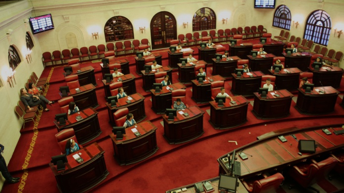 Estudiantes de Arecibo ocupan bancas en el Senado