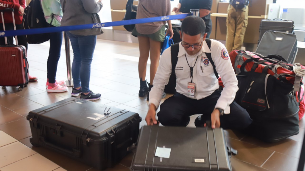  Municipio de San Juan env&iacute;a delegaci&oacute;n de ayuda a Islas Bahamas 