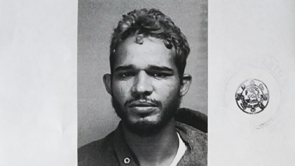  Arrestan a sujeto que robaba en Plaza del Sol en Bayam&oacute;n y se le puso guapo a la polic&iacute;a 