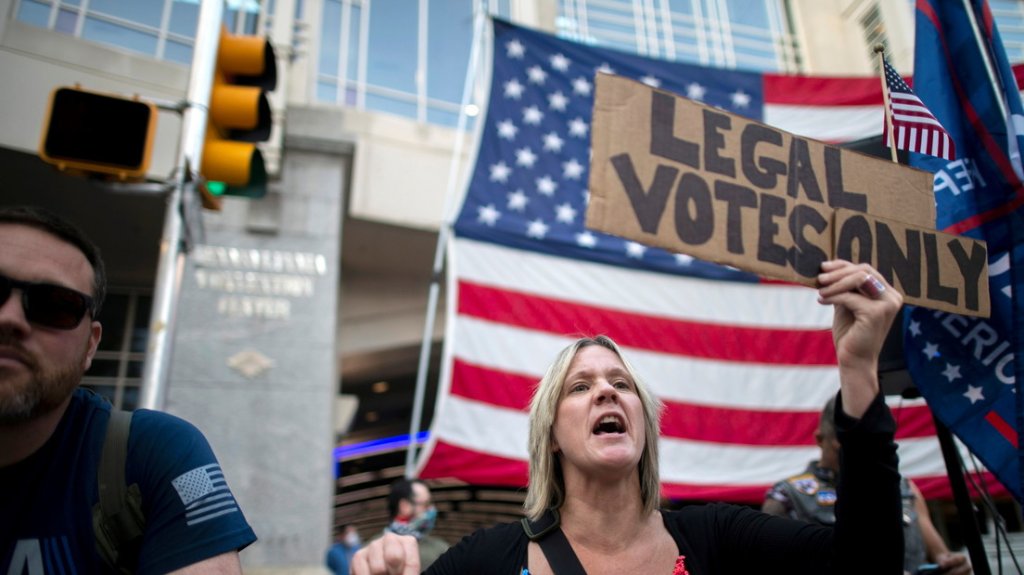  Un tribunal de Pensilvania decreta que el estado no ten&iacute;a derecho a cambiar la fecha l&iacute;mite y las papeletas tard&iacute;as no ser&aacute;n contadas 