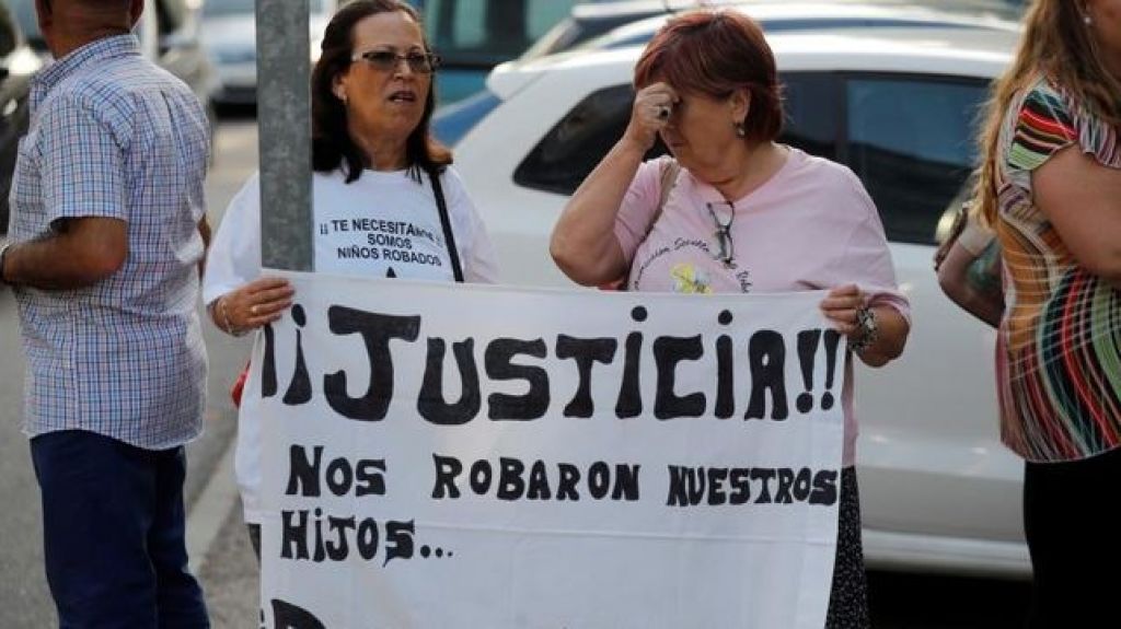  Video: Suspenden el juicio por robo de beb&eacute;s al ingresar en urgencias el doctor Vela, Madrid 