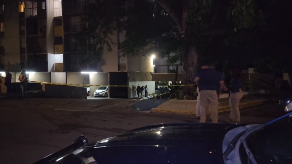  Video: Identifican a mujer asesinada a tiros en residencial de San Juan 