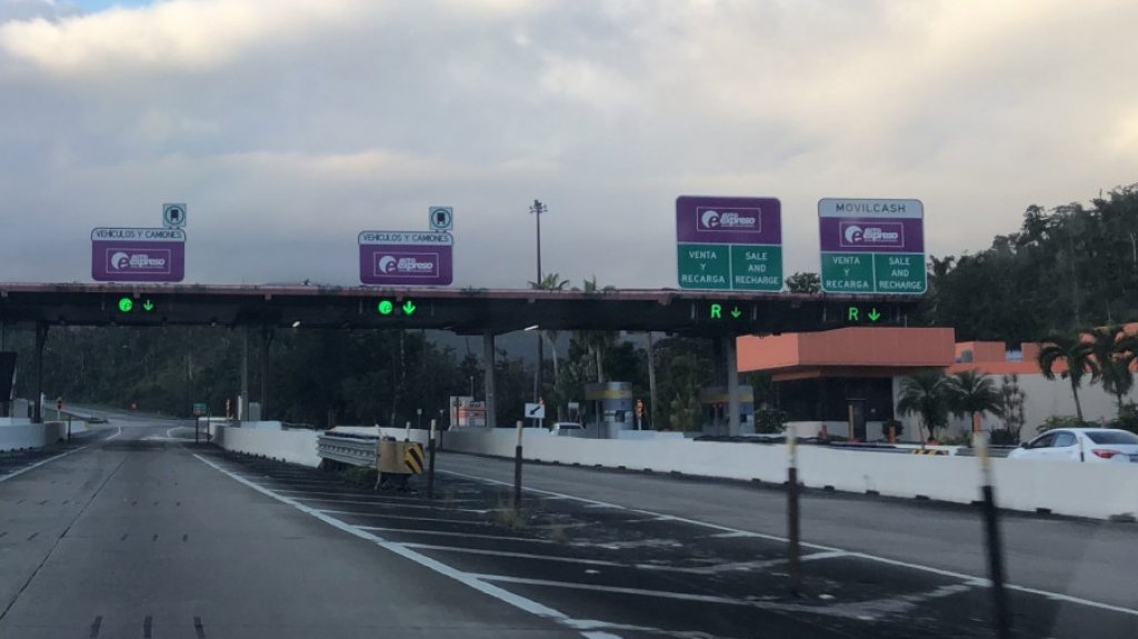  Se llevan dinero de b&oacute;veda de estaci&oacute;n de peaje en Juana D&iacute;az 