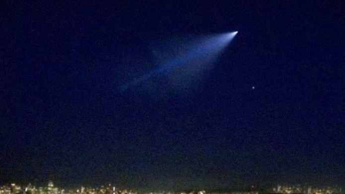 Impresionante video en time-laps del misil balÃ­stico que asustÃ³ a los californianos