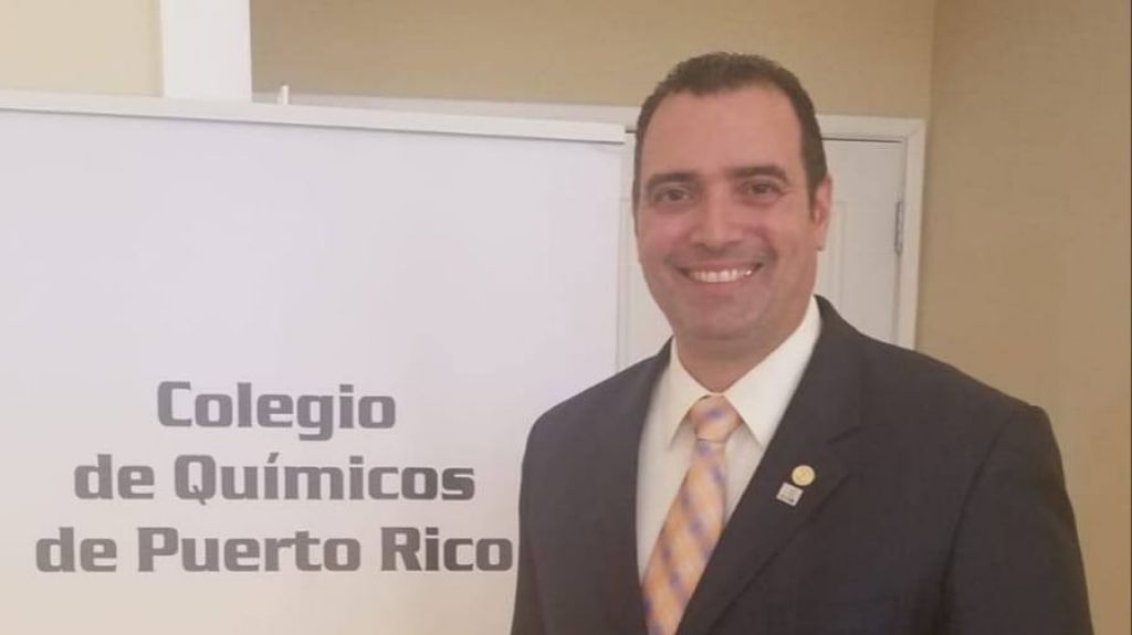  Colegio de Qu&iacute;micos levanta bandera con el glifosato 