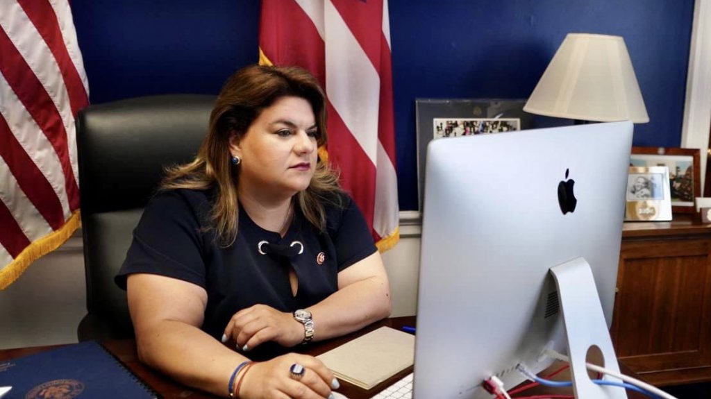  Comisionada residente presenta 15 proyectos comunitarios para consideraci&oacute;n de financiamiento federal 