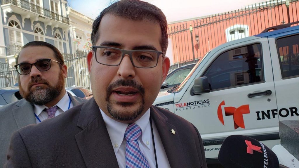  Renuncia presidente de la CEE 