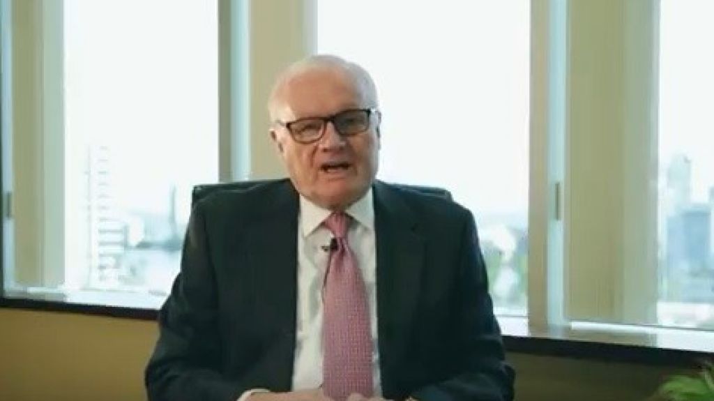  Piden se explique si Higgins cobrar&aacute; remuneraci&oacute;n al salir de AEE 