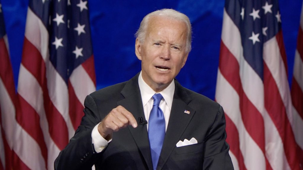  Biden aventaja por 34 puntos a Trump entre los votantes latinos, seg&uacute;n Pew 