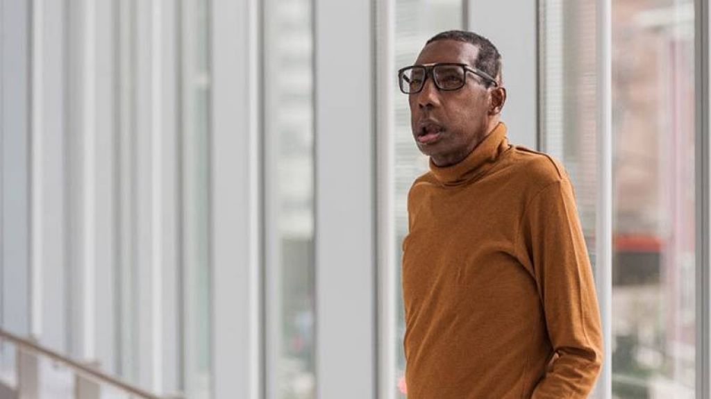  M&eacute;dicos de EE.UU. realizan el primer trasplante de rostro completo a un paciente afroamericano 