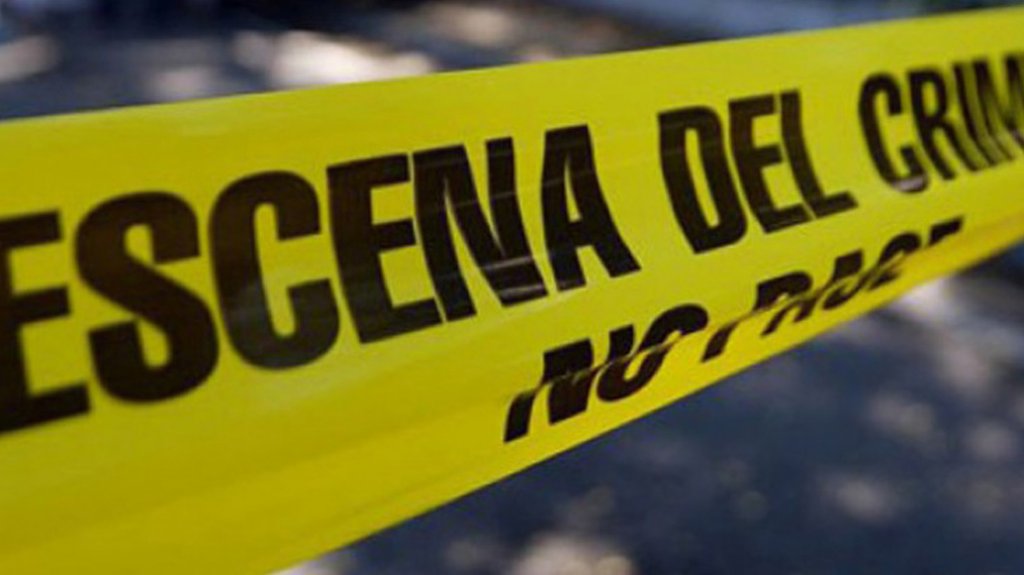  Hombre muere al chocar su auto contra un poste en Carolina 