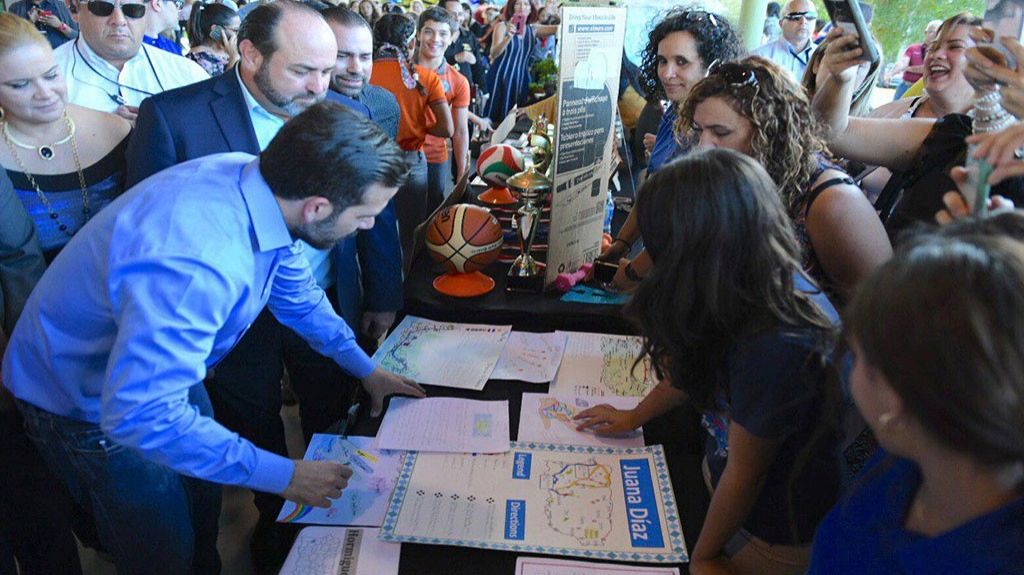  Rossell&oacute; Nevares y Contreras Aponte ponen la primera piedra para la reconstrucci&oacute;n de las carreteras del oeste 
