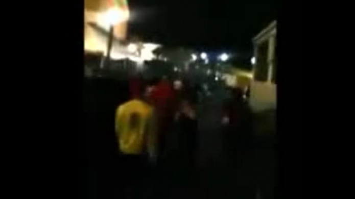 Video: Activan unidad de impacto de la policÃ­a municipal por peleas en la "Sanse 2016"
