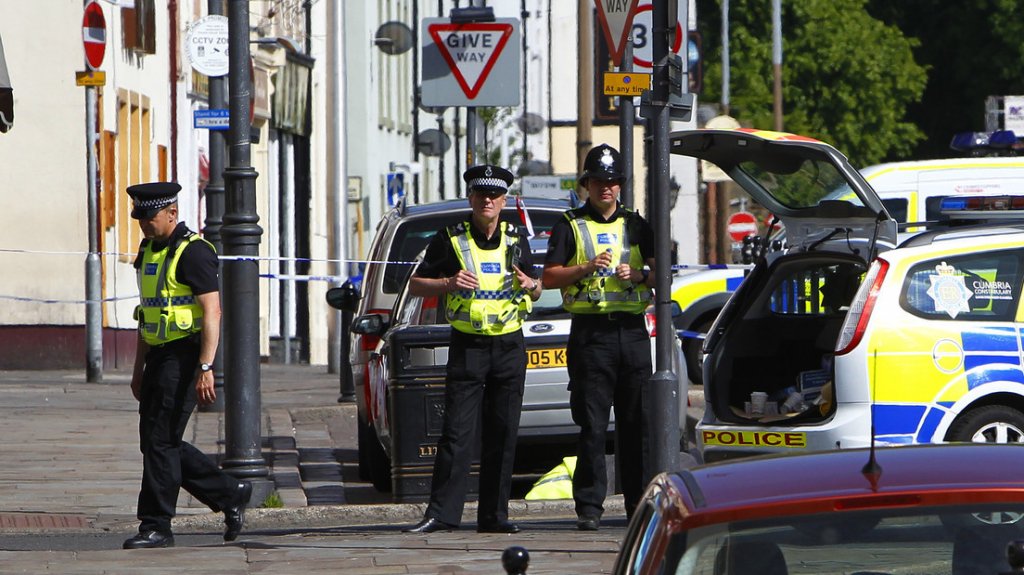  Una joven atrae a su amante para que un narcotraficante lo asesine en brutal paliza por una deuda 