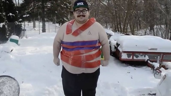 Video: Hombre se amarra PETARDOS al cuerpo para ver si realmente causan daÃ±o