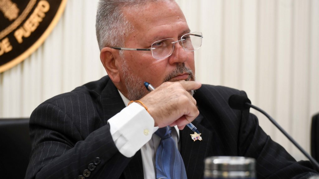  Aponte Hern&aacute;ndez pide apoyo del presidente Biden al proyecto de consenso sobre estatus 