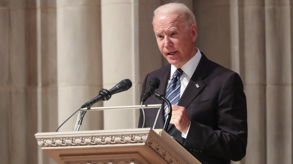  Biden busca reducir los homicidios con control de armas y apoyo a la Polic&iacute;a 