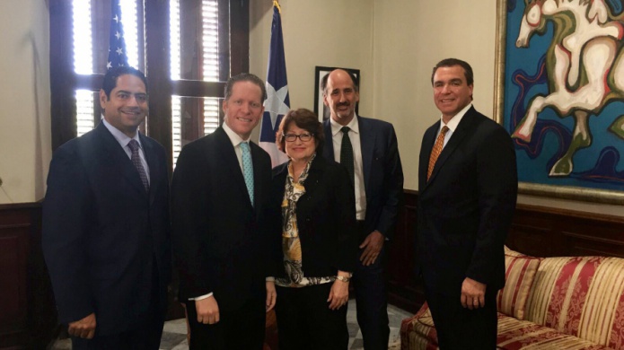 DISCUTEN PROPUESTAS DE EXPANSIÃN DE INSTITUCIONES EDUCATIVAS CON
SECRETARIO DE ESTADO
