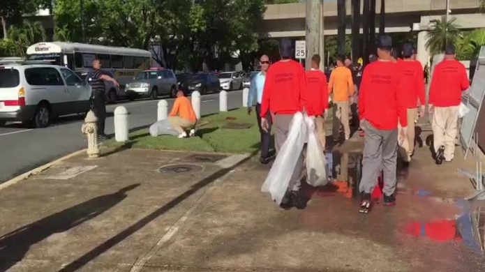Video: Confinados de  ayudan en la limpieza de la Zona de Hato Rey