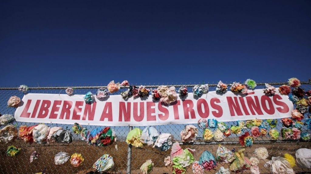  Por COVID-19 piden acelerar reunificaci&oacute;n de mil ni&ntilde;os detenidos por ICE 