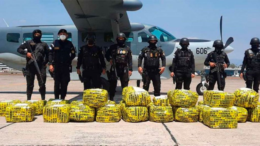 Guatemala decomisa 770 kilos de cocaína en avioneta de Sudamérica 