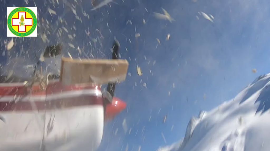  VIDEO: Dos GoPro captan en primera persona el momento exacto de la colisi&oacute;n entre un helic&oacute;ptero y una avioneta en los Alpes 
