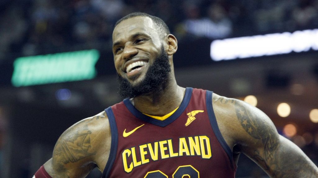  Otro triple-doble decisivo de James y Wade recupera la inspiraci&oacute;n encestadora 