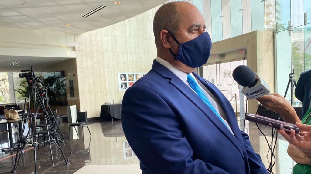  Secretario de Agricultura dice que es dif&iacute;cil reclutar empleados para su agencia 