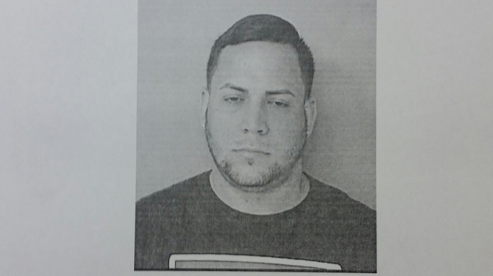 Lo detienen en Cabo Rojo, por no usar cinturÃ³n de seguridad y termino arrestado y fichado  