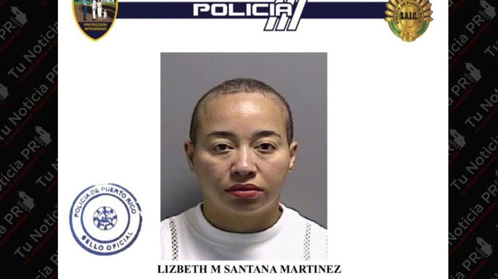  Arrestan mujer policía que amenazó y le hablo malo a su Jevo en Juana Díaz 