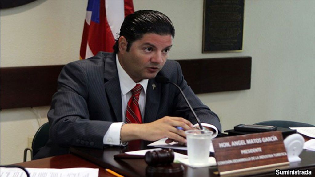  Representantes populares presentan acci&oacute;n legislativa para proteger al consumidor de la AEE 