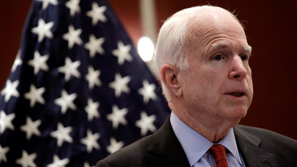 McCain: "Estamos matando a mÃ¡s personas de nuestro propio EjÃ©rcito que enemigos en combate"
