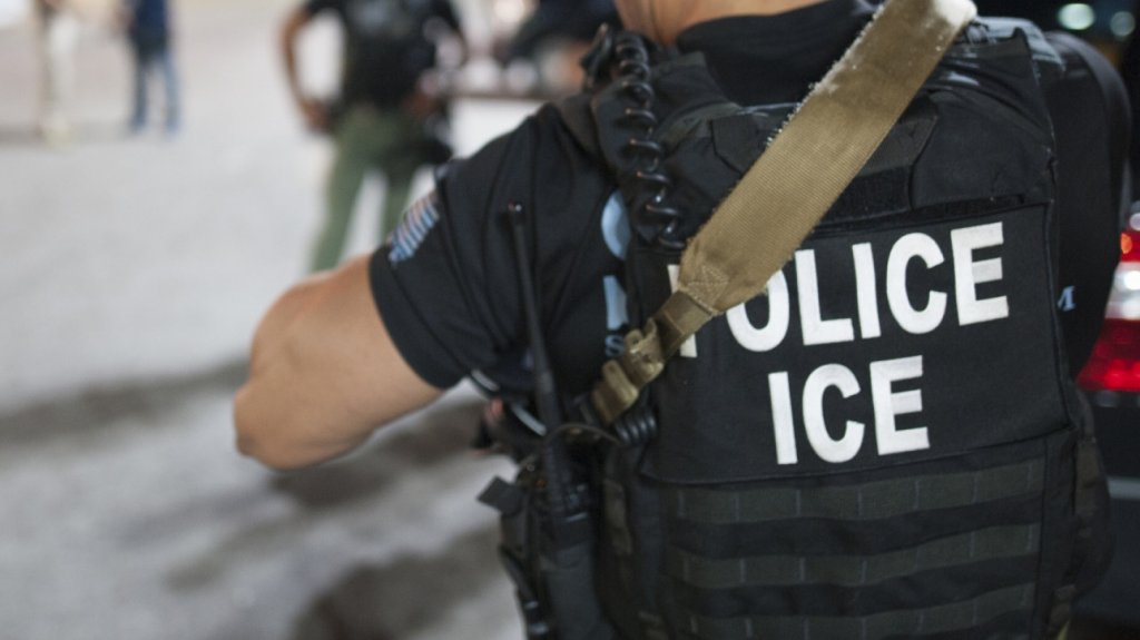  ICE detiene a varias personas por tr&aacute;fico de drogas y lavado de dinero 