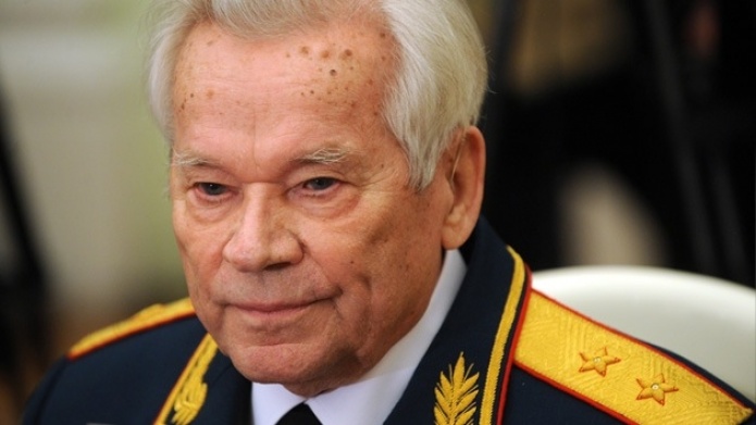 Fallece MijaÃ­l KalÃ¡shnikov, el padre del legendario fusil de asalto AK-47