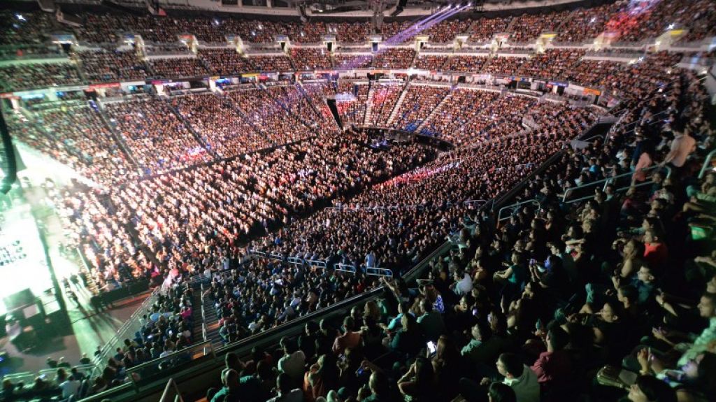  Proponen orientar sobre qu&eacute; hacer en caso de terremoto si est&aacute;n en un concierto o evento deportivo 